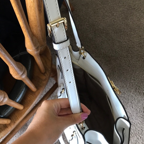 MK purse - Picture 5 of 6